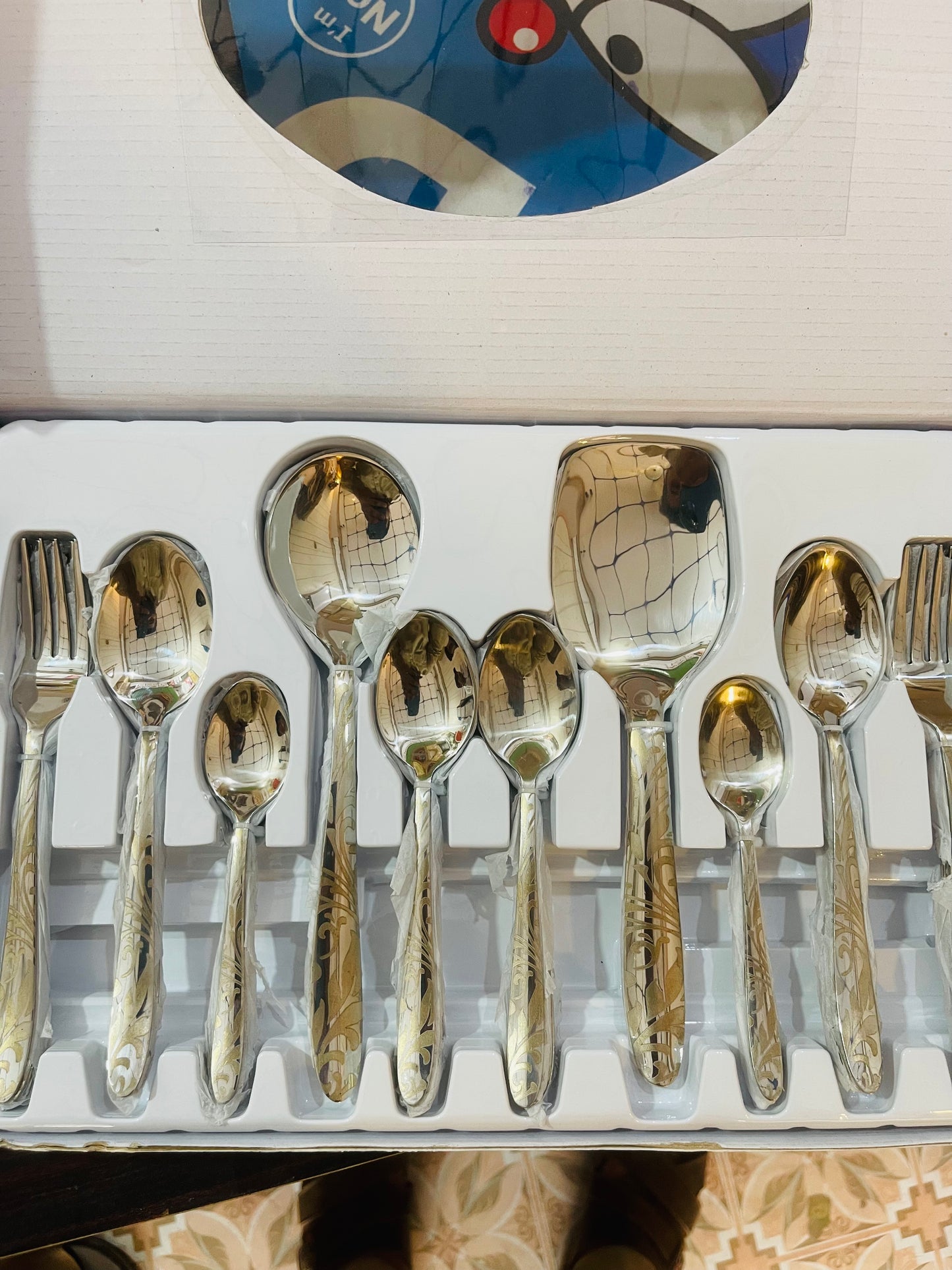 Orginal Arshia Brand . Stainless steal 53 piece Cutlary set . For 12 person High quality