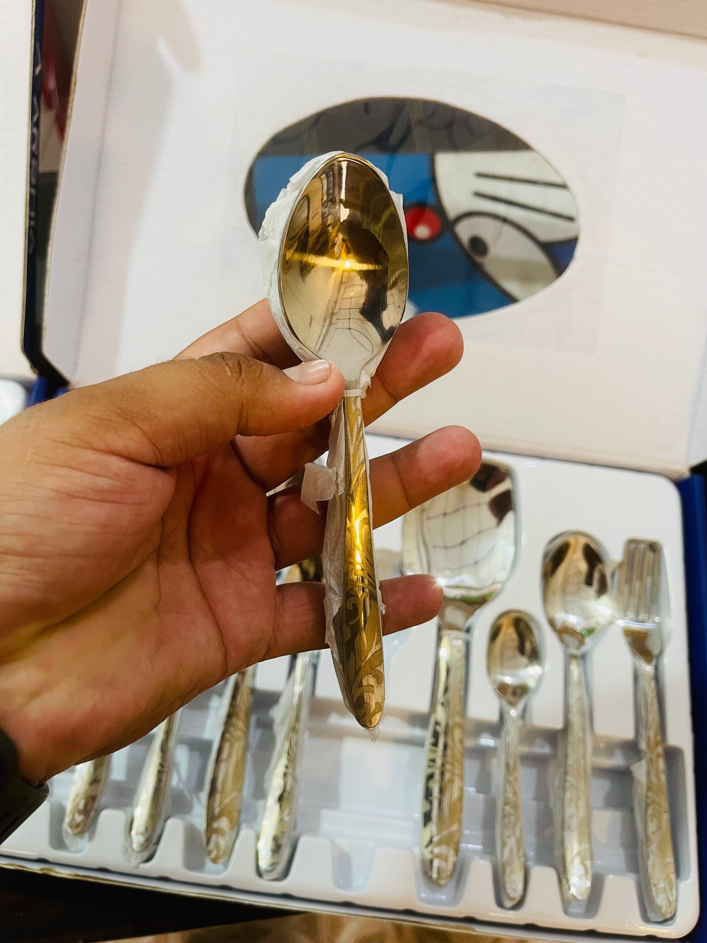 Orginal Arshia Brand . Stainless steal 53 piece Cutlary set . For 12 person High quality