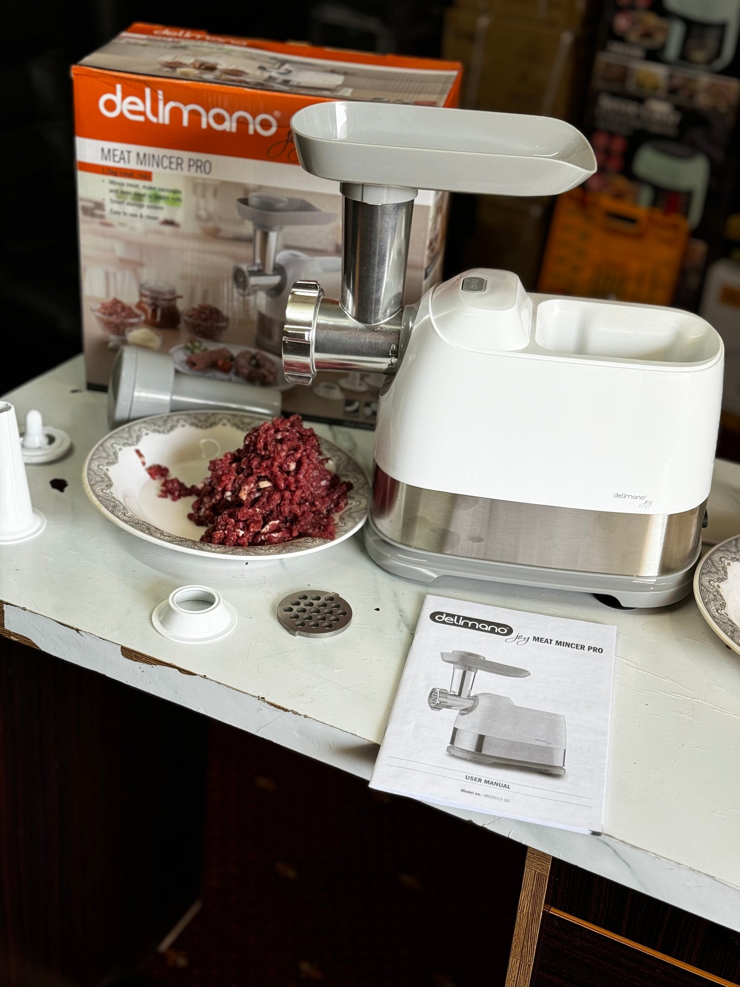 Orginal Delimano Switzerland Brand . Meat mincer . Meat Grinder