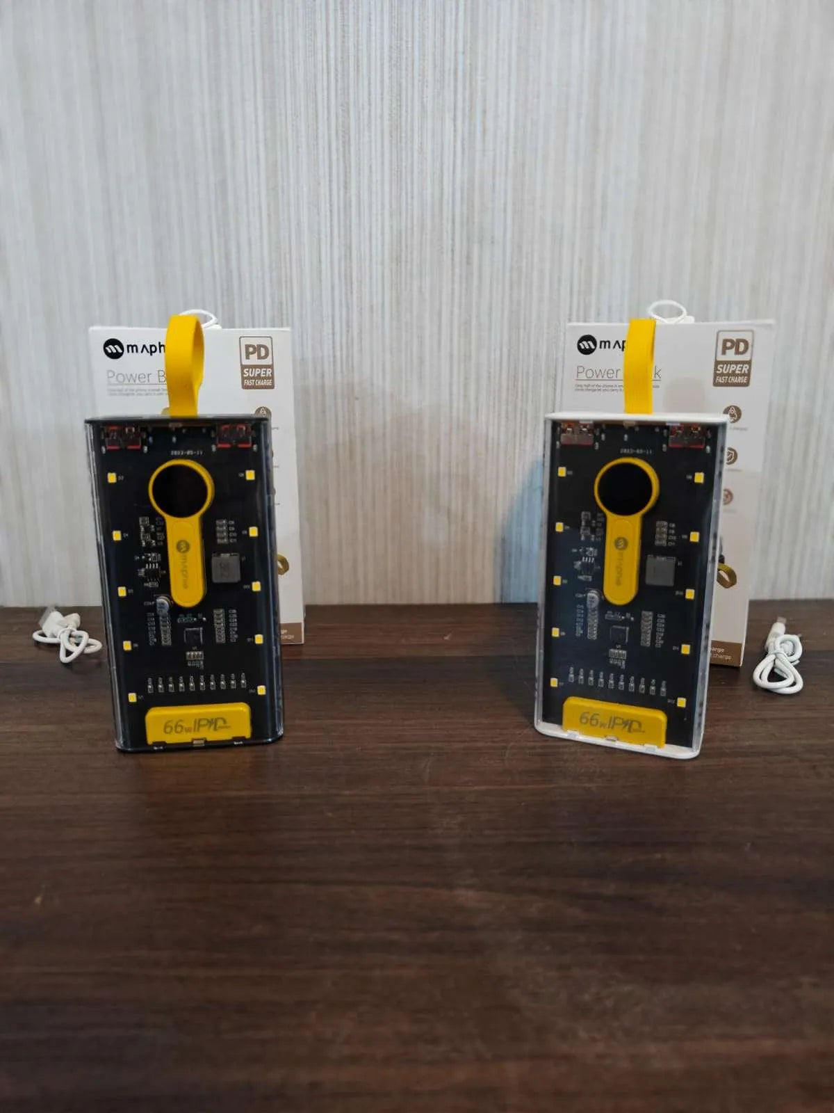 20000mah Power Bank 66W Super Fast Charging PD Power bank with Night Light.