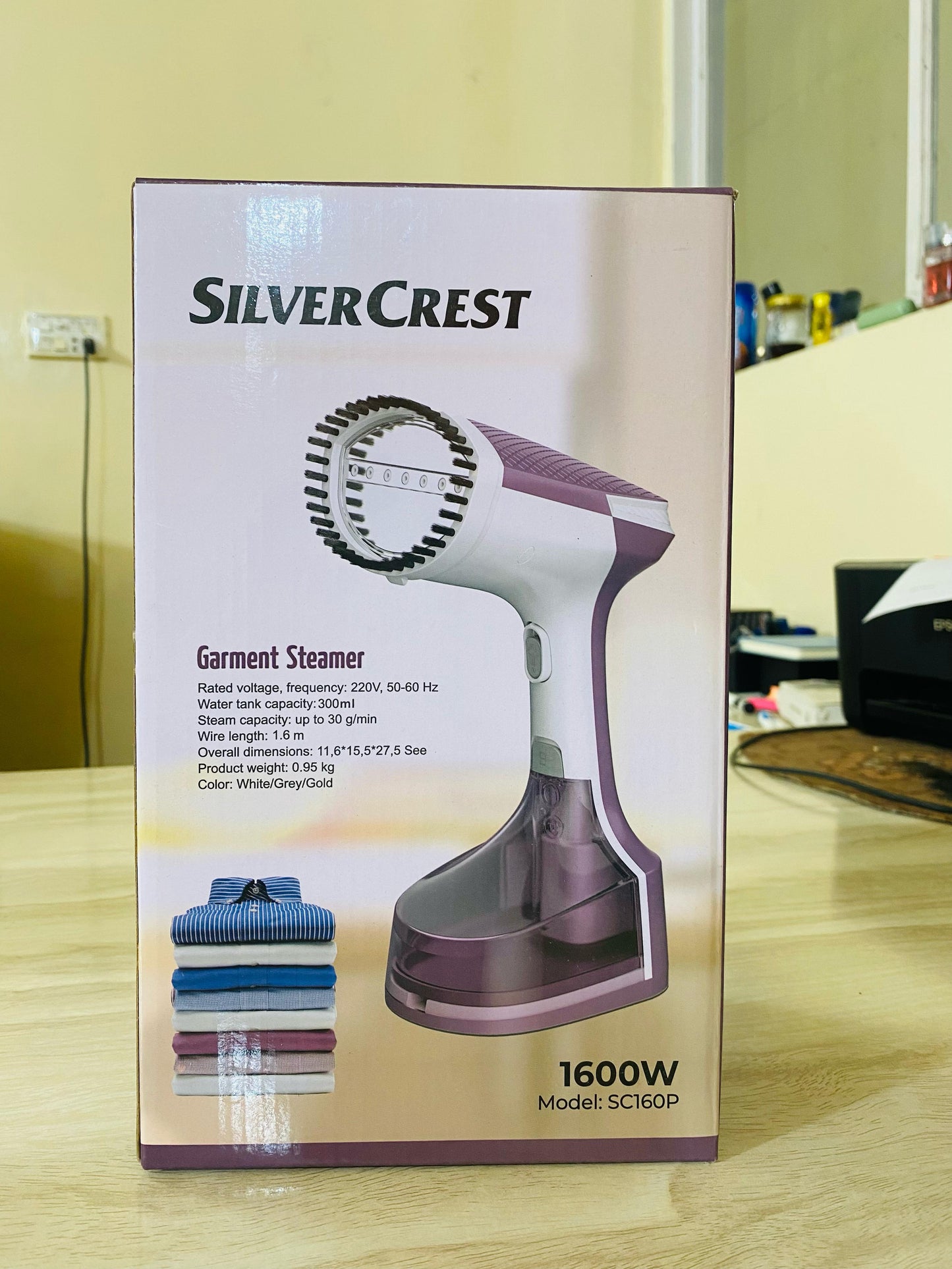 New handheld silver crest 1600 watts steam iron with 300 ml water tank Large capacity